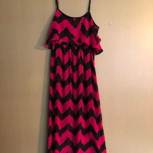 Maxi dress large♥️FREE TO ANY BUNDLE♥️